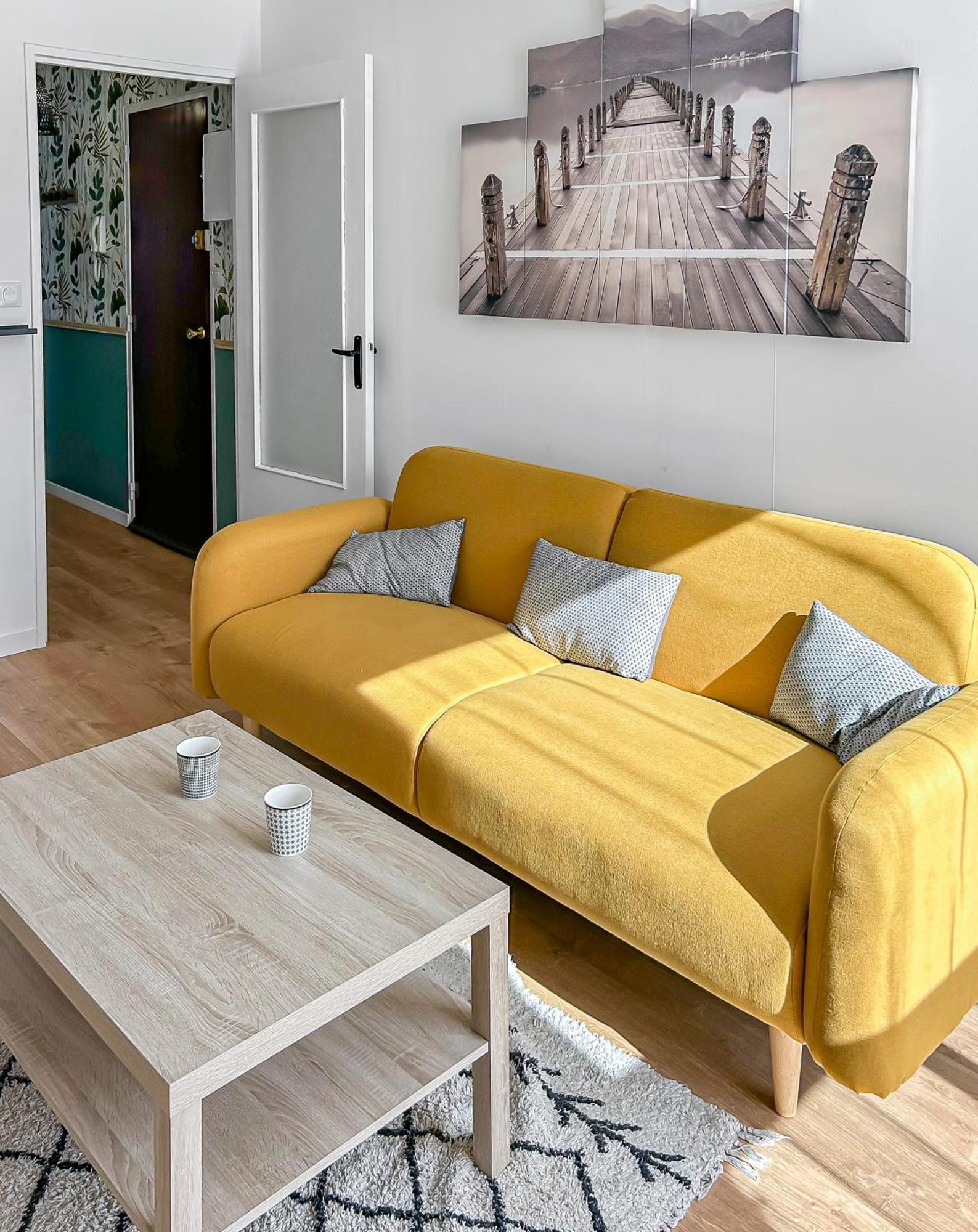 Appartement Lumineux, Wi-Fi Et Parking Prive Niort Buitenkant foto